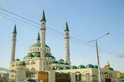 Мусульмане Карачаево-Черкесии отметили праздник Ураза-Байрам